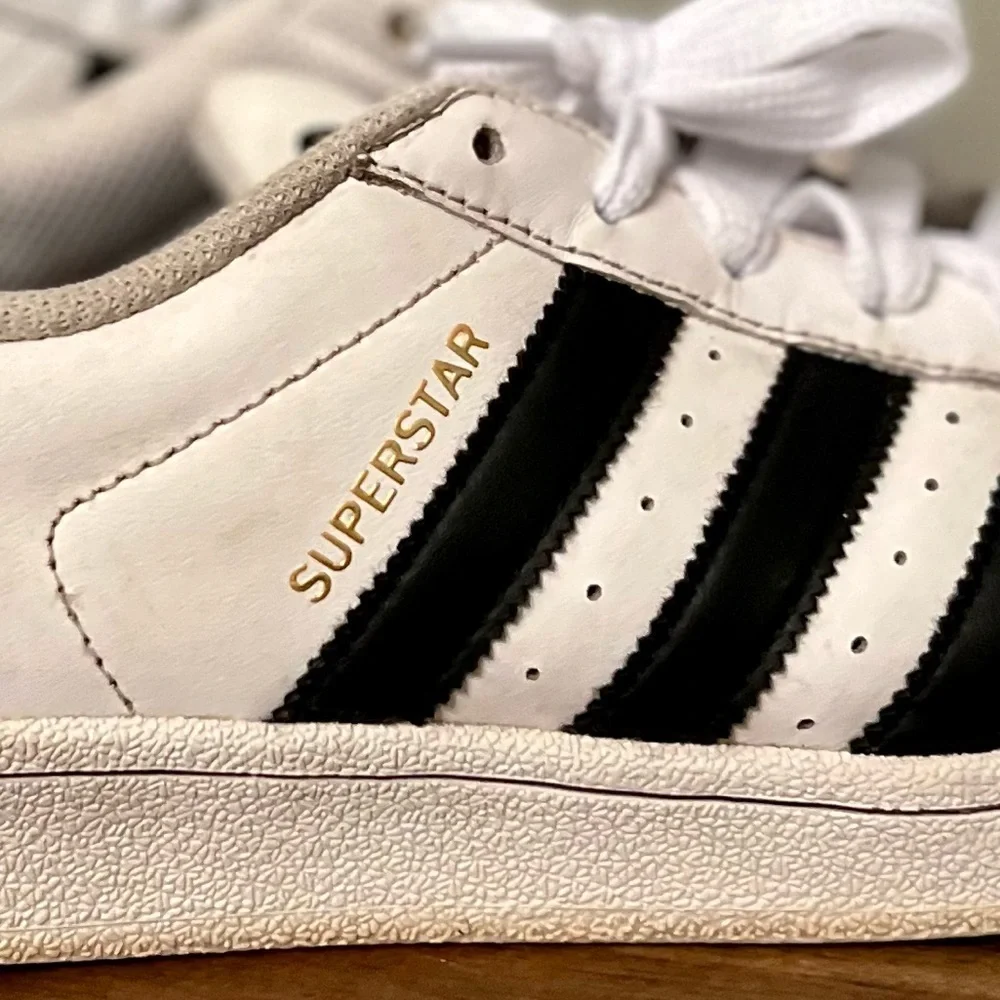 ADIDAS White and Black Superstar Sneakers, Men’s 8 - Picture 4 of 6